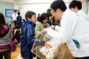 20120203100939086.jpg