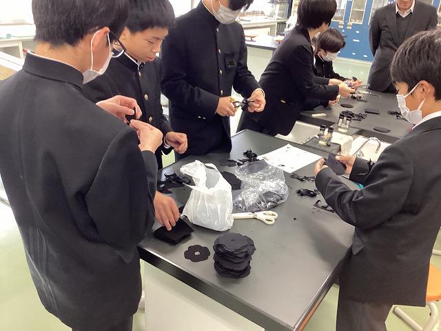 01 新見市立新見南中学校.jpg